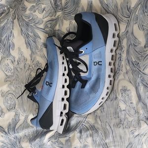 On Running Cloud Stratus Women's Sneakers